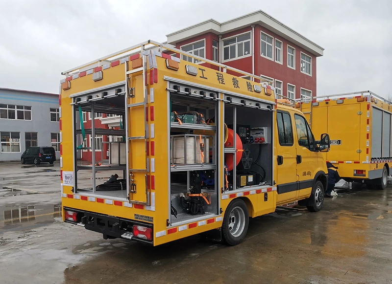 Double-Row Drainage Vehicle for Rescue with Equipment of Pump Pickup Appliance Instrument Transport Offroad Special Emergency Mining Multipurpose Support